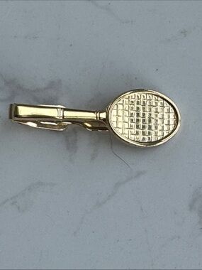 Vintage Gold Tone novelty Tennis Racket Tie Bar Clip